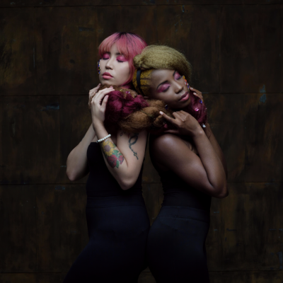 Tight-by-the-hairs-2