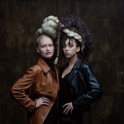 Tight-by-the-hairs-4